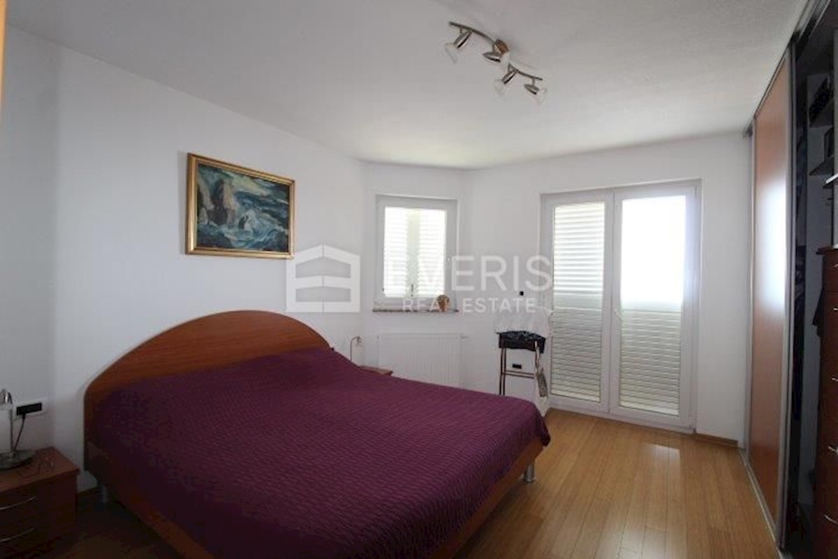 Apartma Na predaj - PRIMORSKO-GORANSKA  OPATIJA 