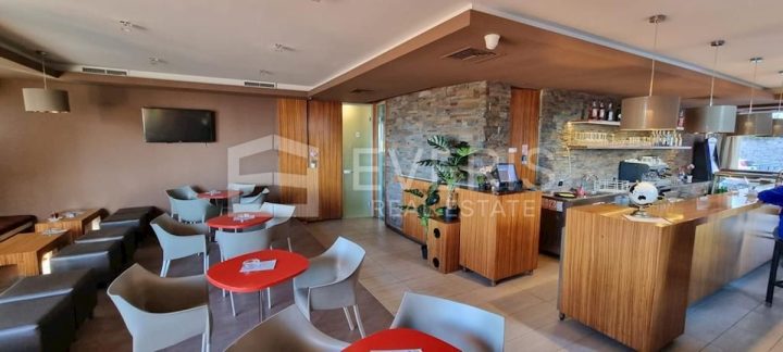 Locaux commerciaux à vendre 109 m² – Škurinje