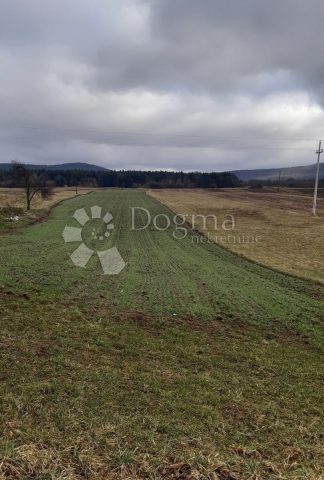 Zemljište na prodaju 18298 m² – Ogulin