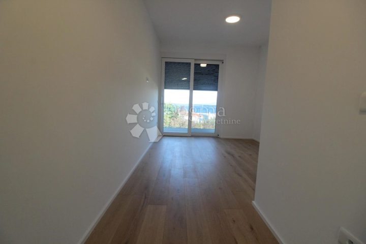 Apartmán Na predaj - Primorsko-goranska Krk - foto 4/21