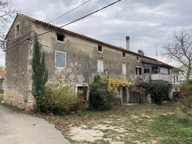 Casa in vendita 985 m² – Buje