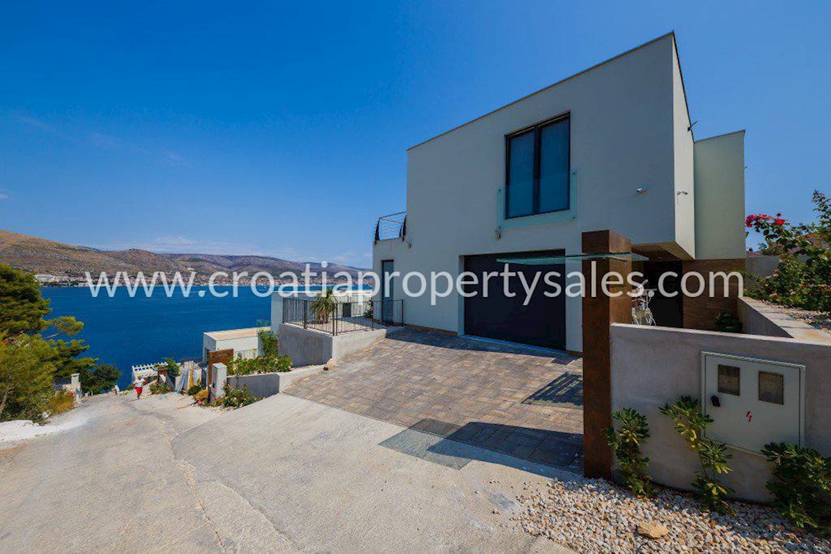 House For sale - SPLITSKO-DALMATINSKA TROGIR