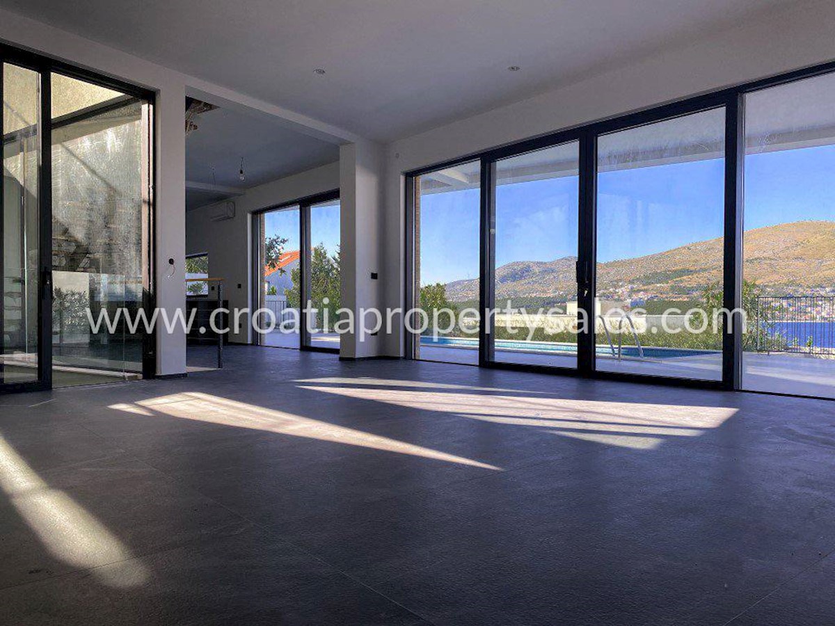 House For sale - SPLITSKO-DALMATINSKA TROGIR