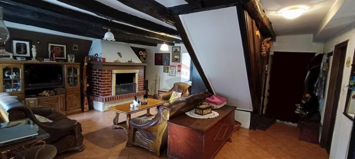 House for sale 405 m² – Roč