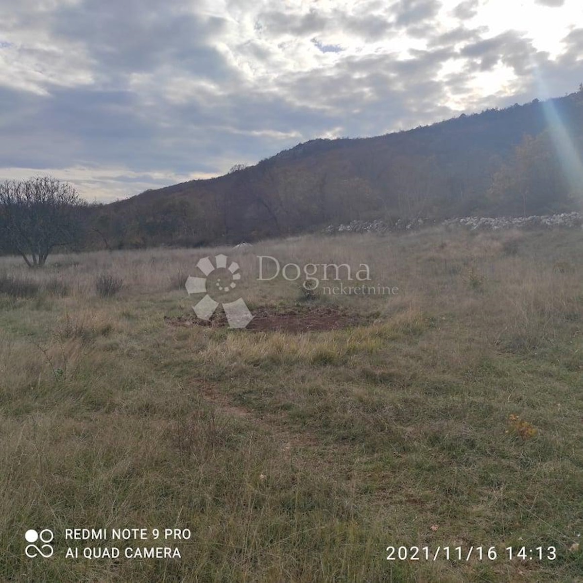 Land For sale - ISTARSKA  RAŠA 