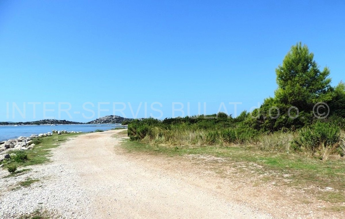 Land For sale - ŠIBENSKO-KNINSKA  VODICE 