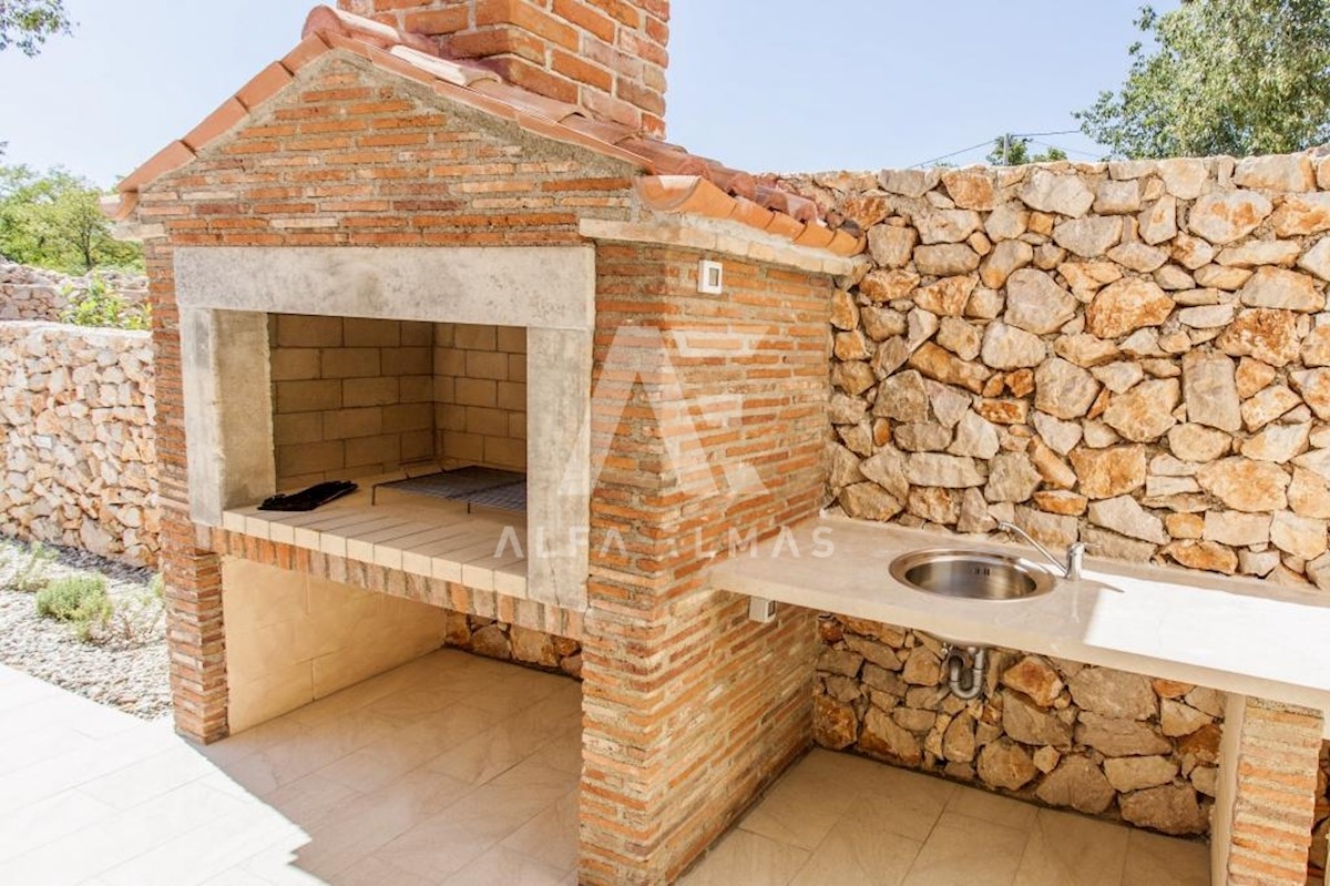 Dom Na predaj - PRIMORSKO-GORANSKA  KRK 