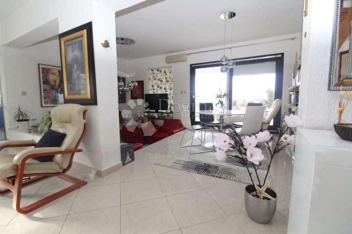 Haus Zu verkaufen - Primorsko-goranska Krk - foto 2/35
