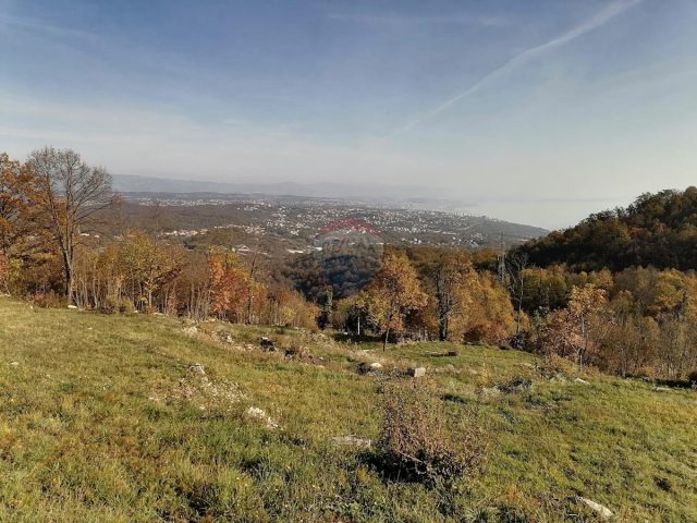 Land for sale 3530 m² – Kučeli
