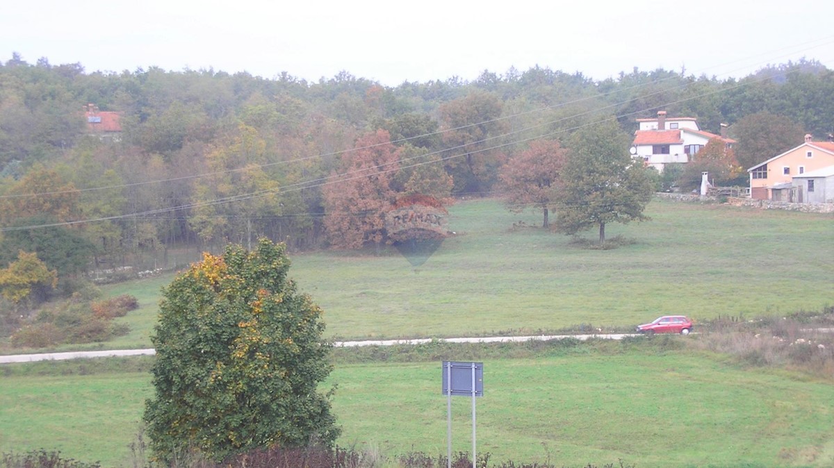 Działka Na sprzedaż - ISTARSKA  PAZIN 