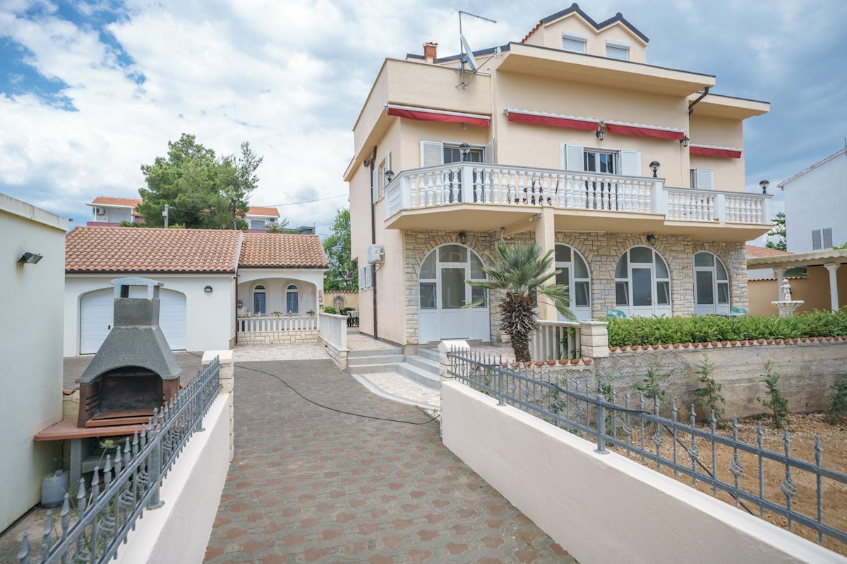 Haus Zu verkaufen - ŠIBENSKO-KNINSKA  VODICE 