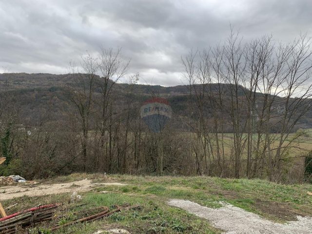 Pozemek na prodej 375 m² – Buzet