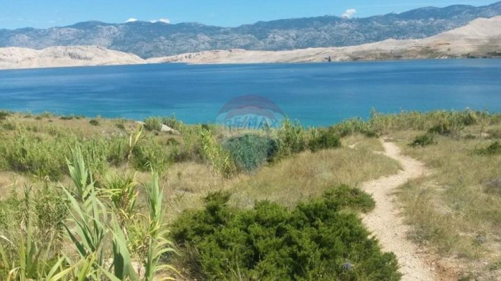 Land for sale 2172 m² – Pag