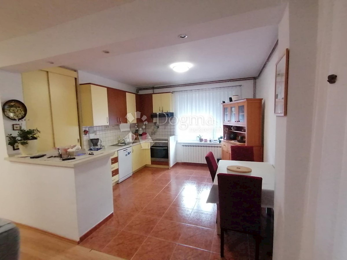 Apartmán Na predaj - GRAD ZAGREB  ZAGREB 