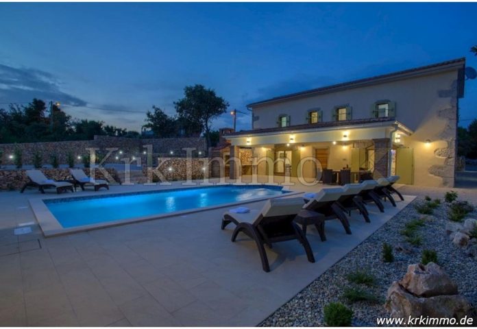 House for sale 150 m² – Dobrinj