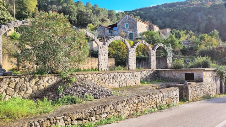 Pozemek na prodej 809 m² – Hvar