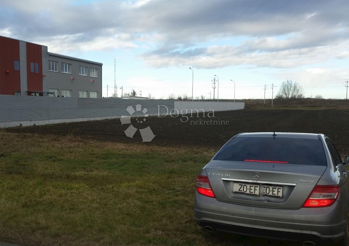 Land For sale - VUKOVARSKO-SRIJEMSKA  VINKOVCI 