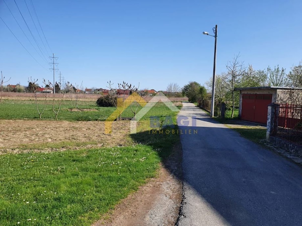 Terreno In vendita - GRAD ZAGREB  ZAGREB 