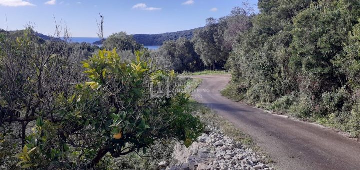 Terreno in vendita 722 m² – Molunat