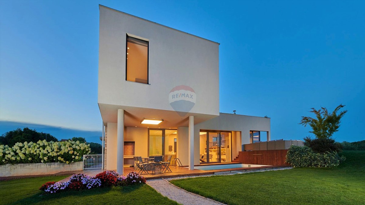 Kuća Na prodaju - ISTARSKA UMAG