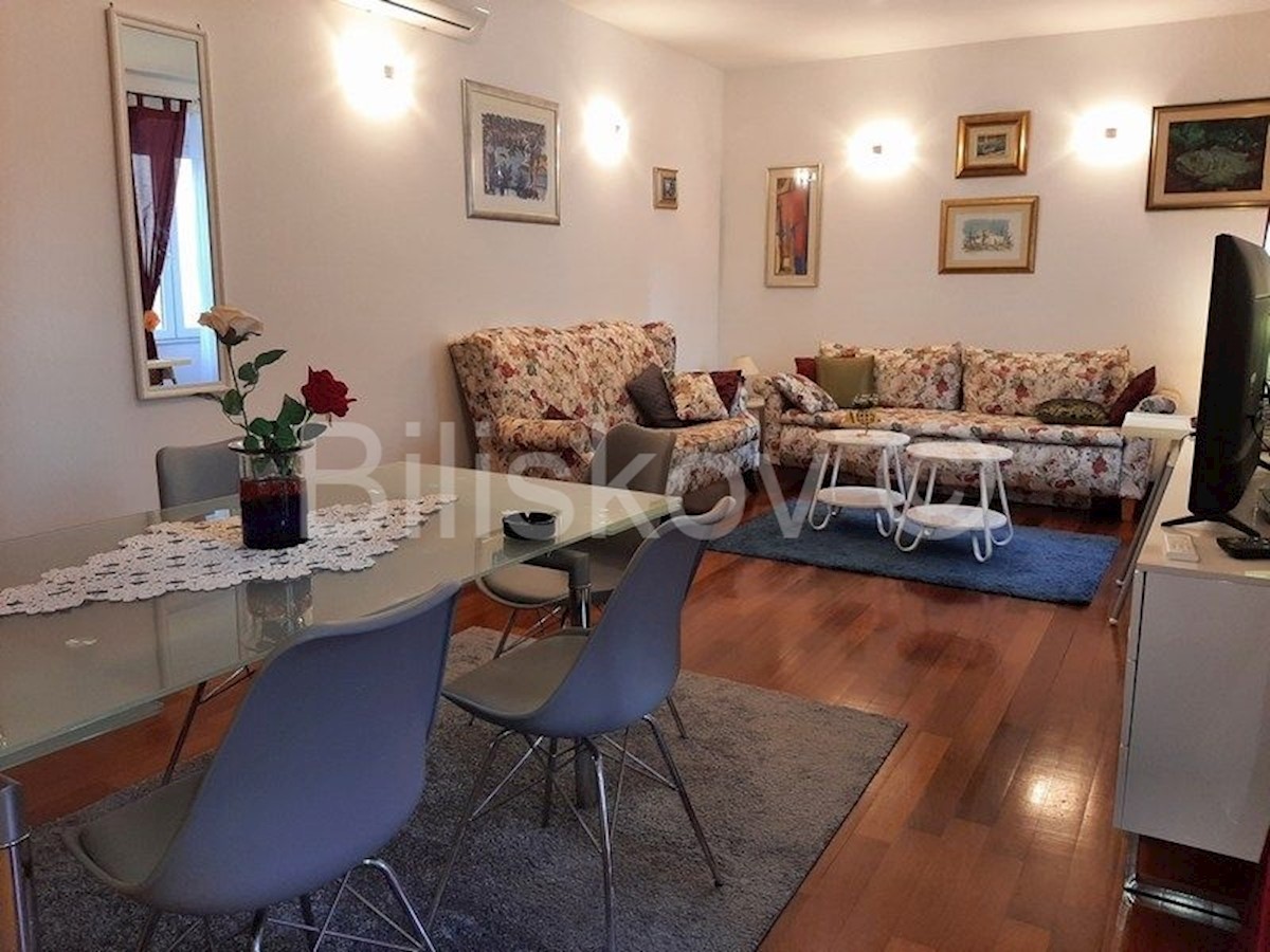 Flat For rent - SPLITSKO-DALMATINSKA  SPLIT 