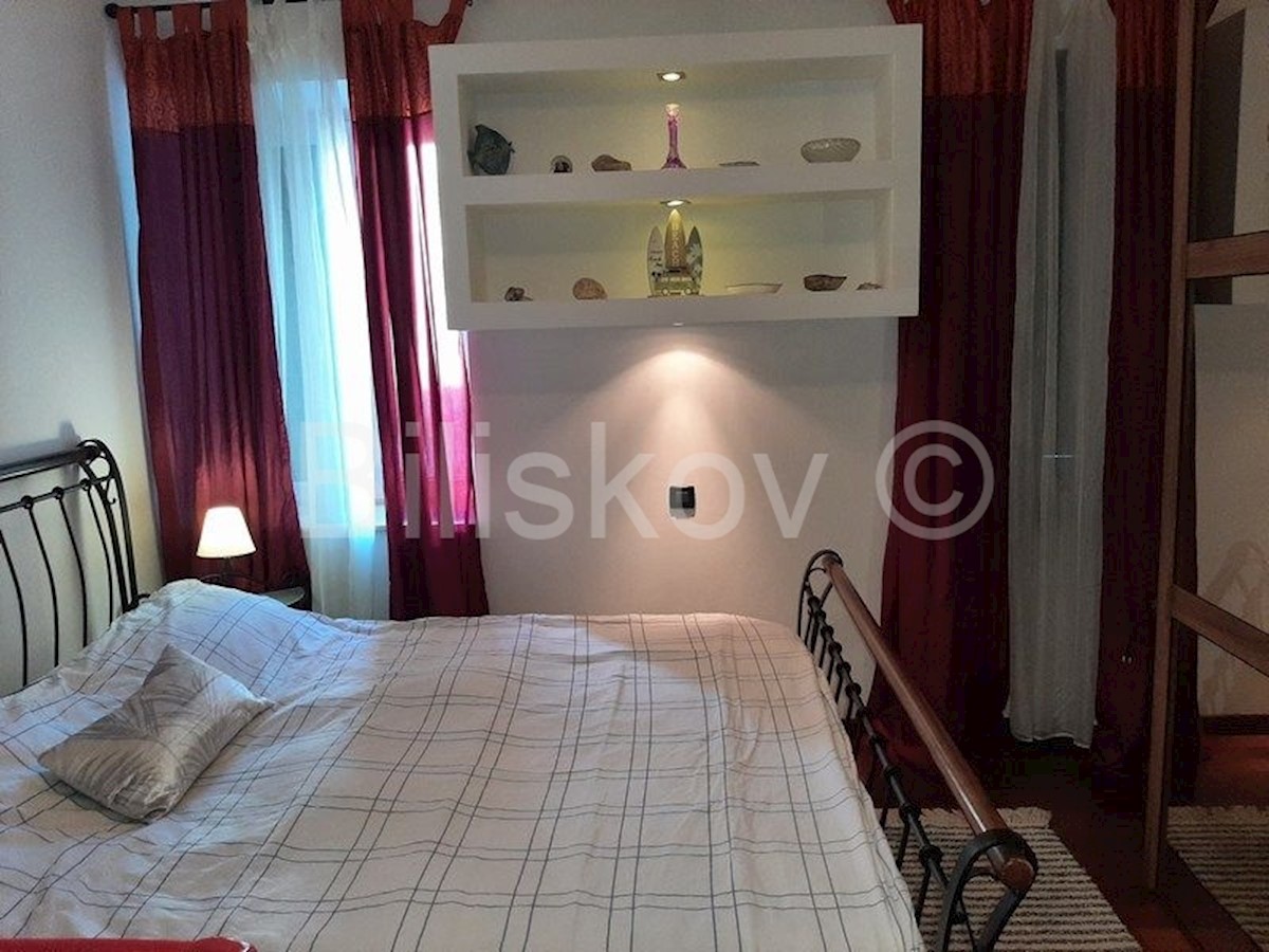 Flat For rent - SPLITSKO-DALMATINSKA  SPLIT 