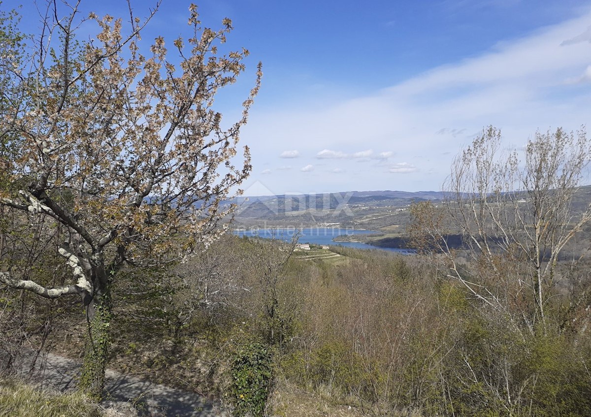 Land For sale - ISTARSKA  PAZIN 