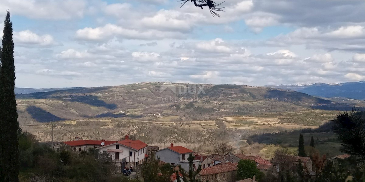 Pozemok Na predaj - ISTARSKA  PAZIN 