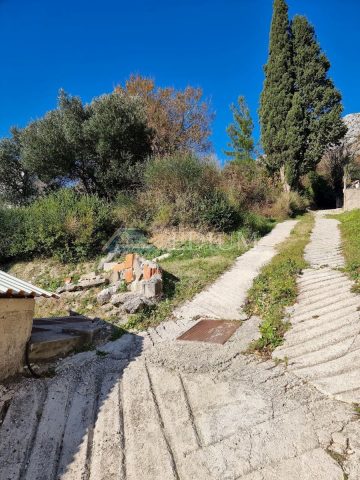 Land for sale 581 m² – Rožat