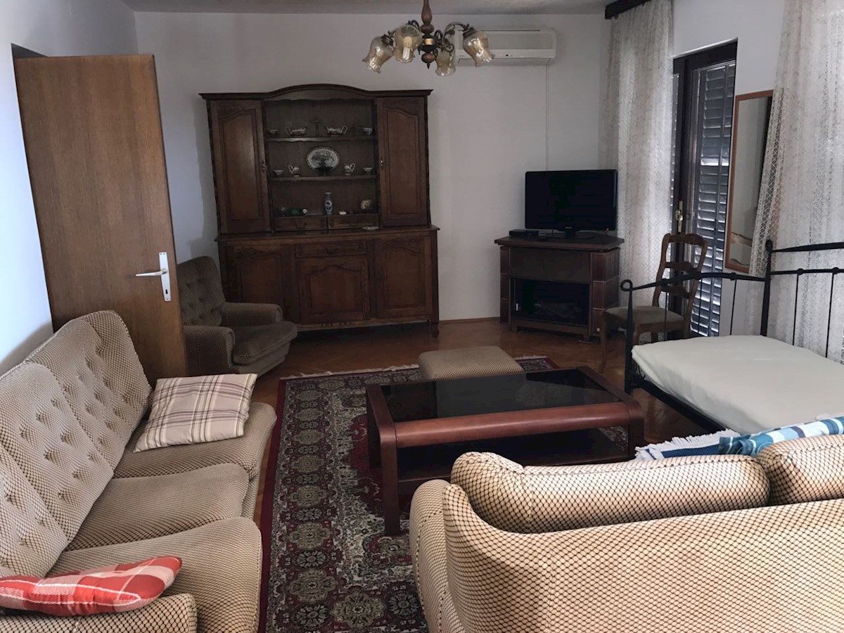 Haus Zu verkaufen - SPLITSKO-DALMATINSKA  ČIOVO 