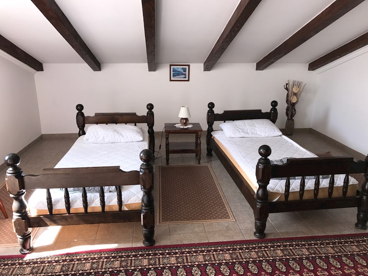 Haus Zu verkaufen - SPLITSKO-DALMATINSKA  ČIOVO 