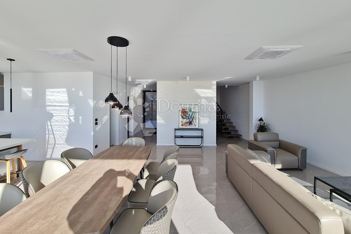 Casa In vendita - PRIMORSKO-GORANSKA  CRIKVENICA 