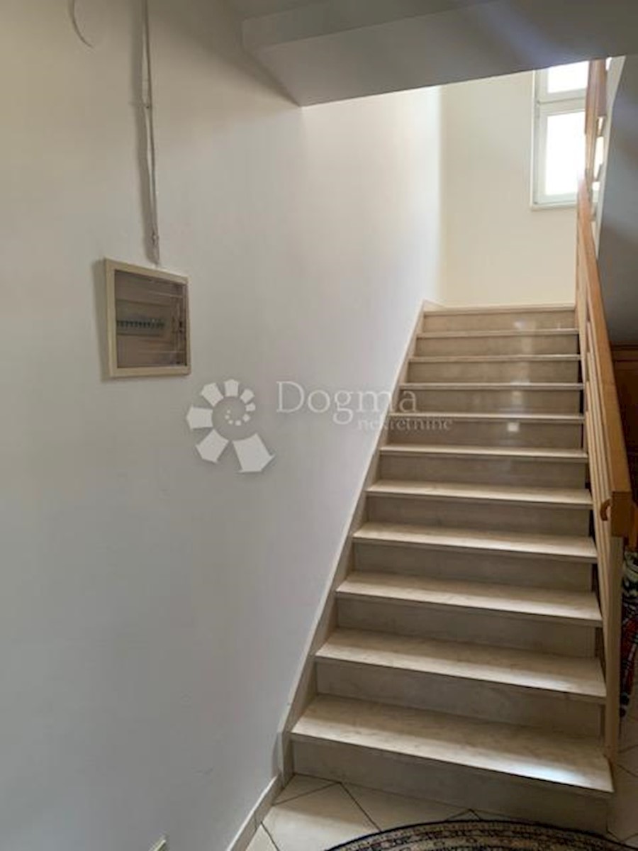 Haus Zu verkaufen - ZADARSKA  SUKOŠAN 