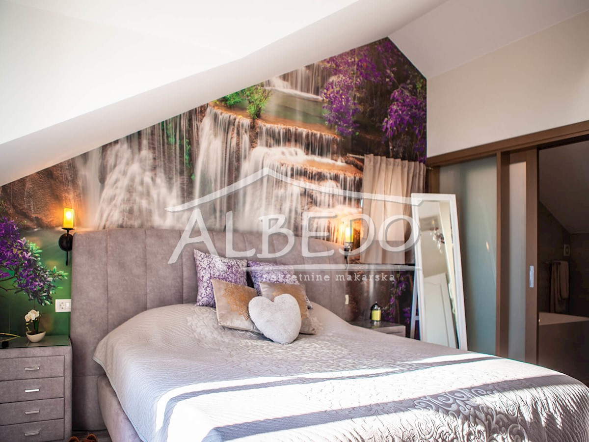 Casa In vendita - SPLITSKO-DALMATINSKA Makarska