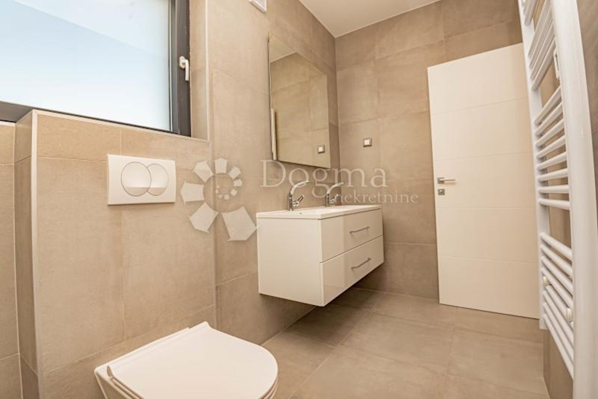 House For sale - ŠIBENSKO-KNINSKA  VODICE 