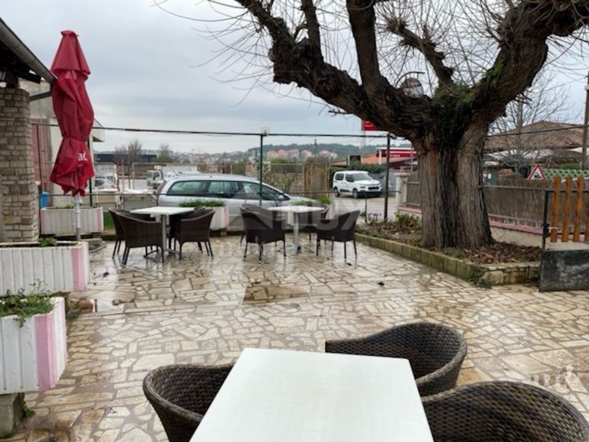 Hiša Na predaj - Istarska Pula - foto 2/25