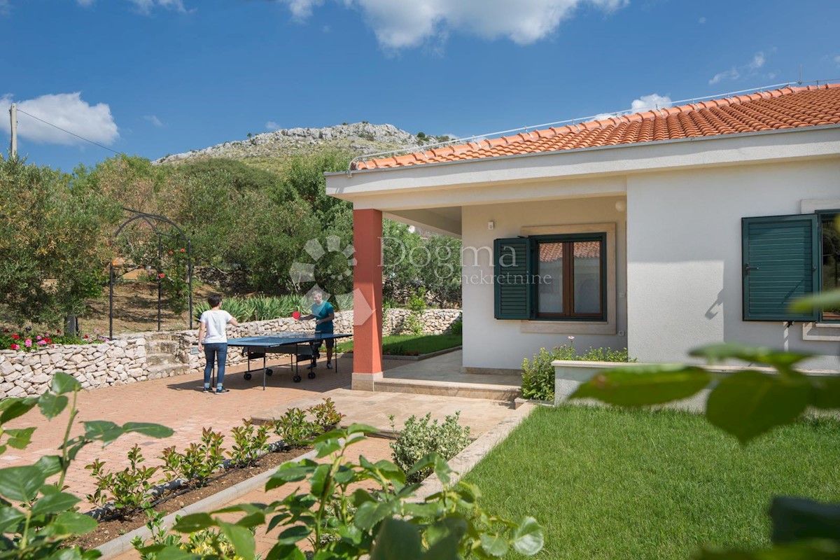 Casa In vendita - SPLITSKO-DALMATINSKA TROGIR