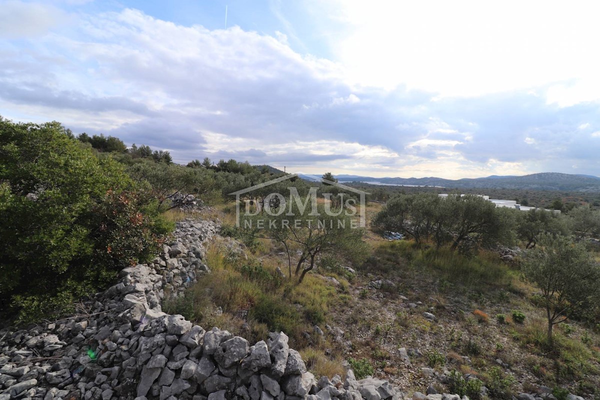 Zemljište Na prodaju - ŠIBENSKO-KNINSKA  ŠIBENIK 