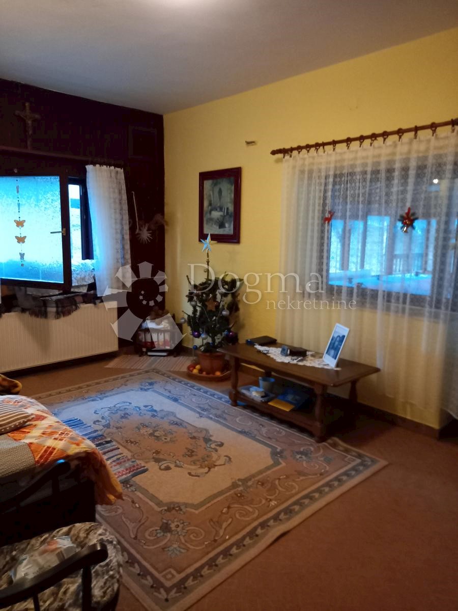 Lokal użytkowy Na sprzedaż - VARAŽDINSKA  IVANEC 