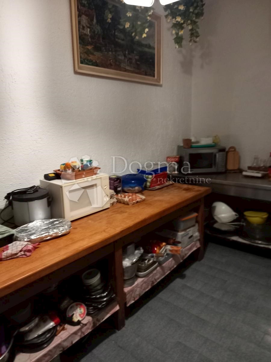 Lokal użytkowy Na sprzedaż - VARAŽDINSKA  IVANEC 