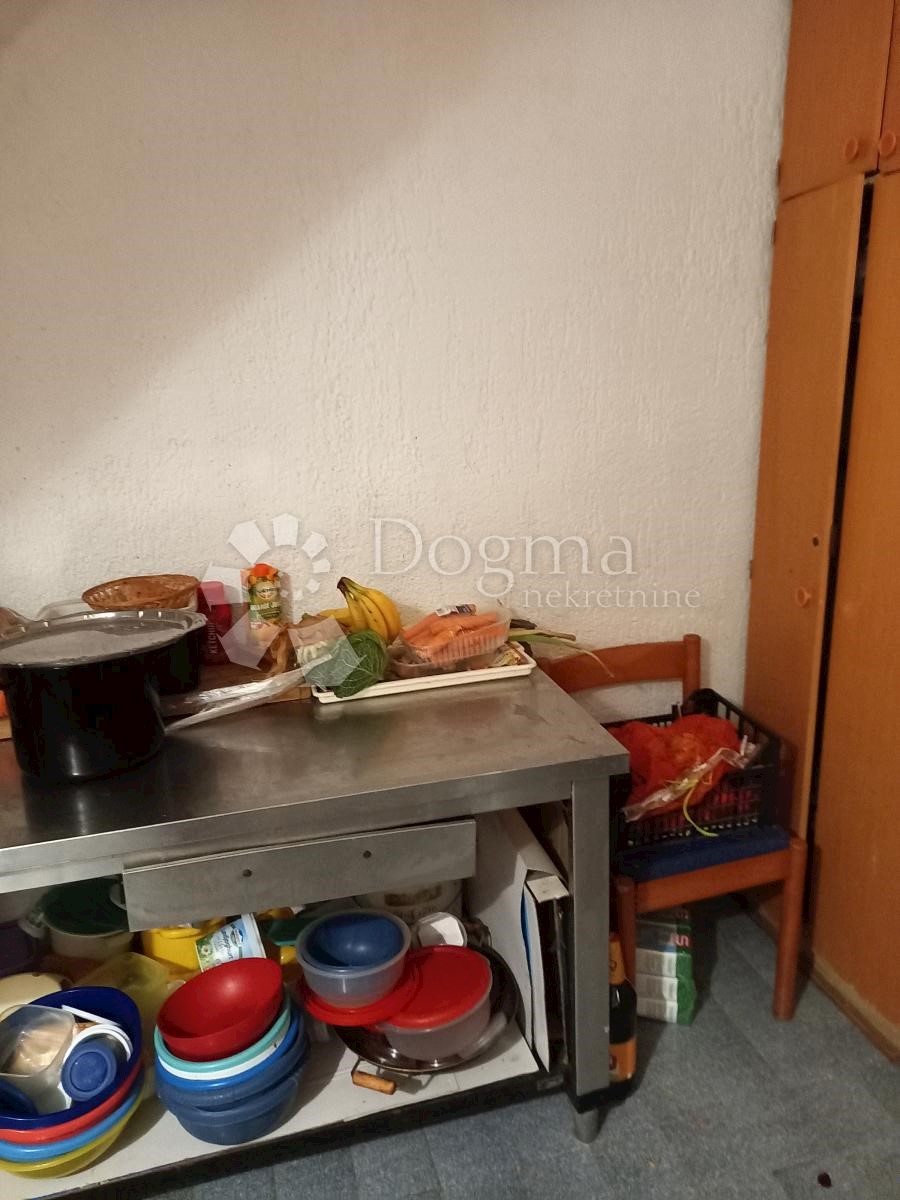 Lokal użytkowy Na sprzedaż - VARAŽDINSKA  IVANEC 