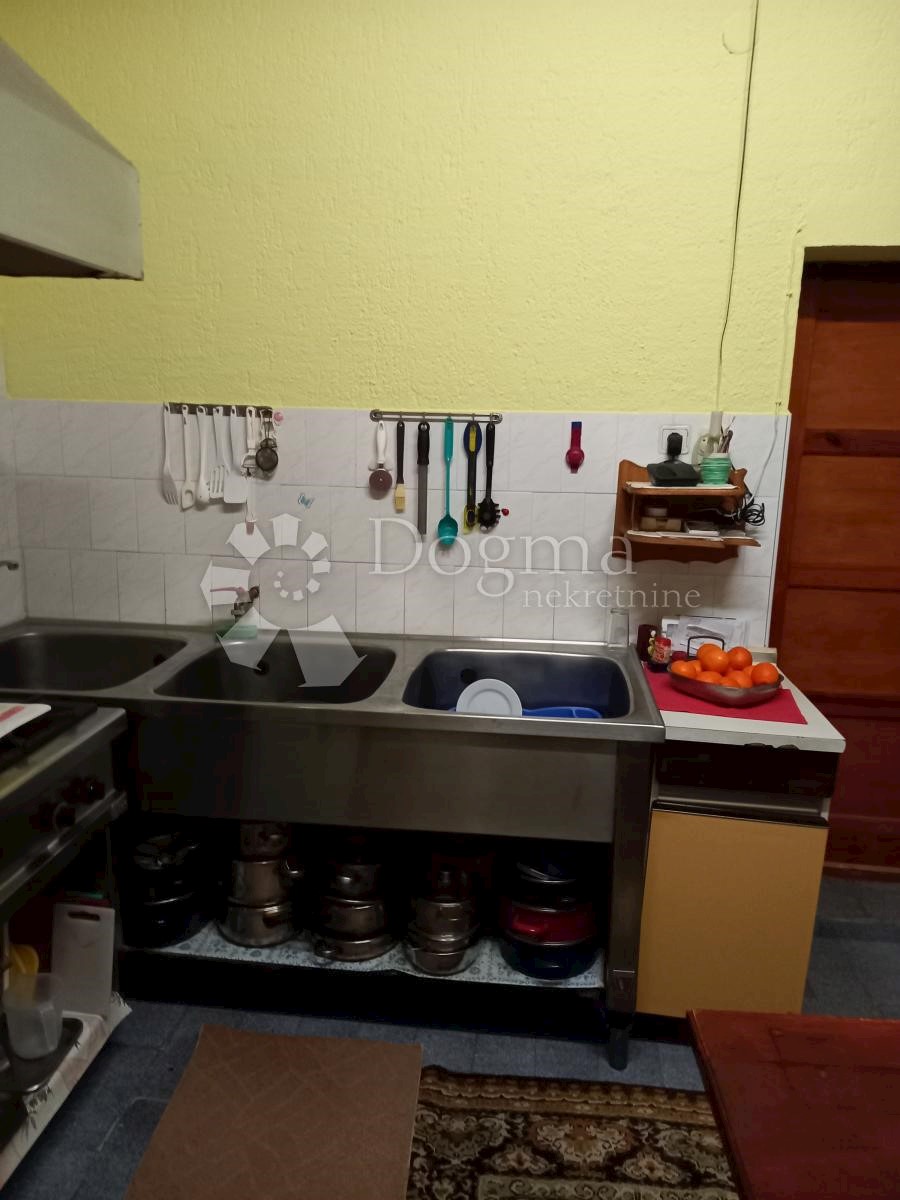 Lokal użytkowy Na sprzedaż - VARAŽDINSKA  IVANEC 
