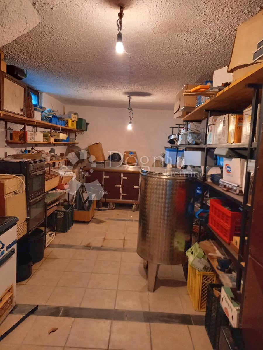 Lokal użytkowy Na sprzedaż - VARAŽDINSKA  IVANEC 