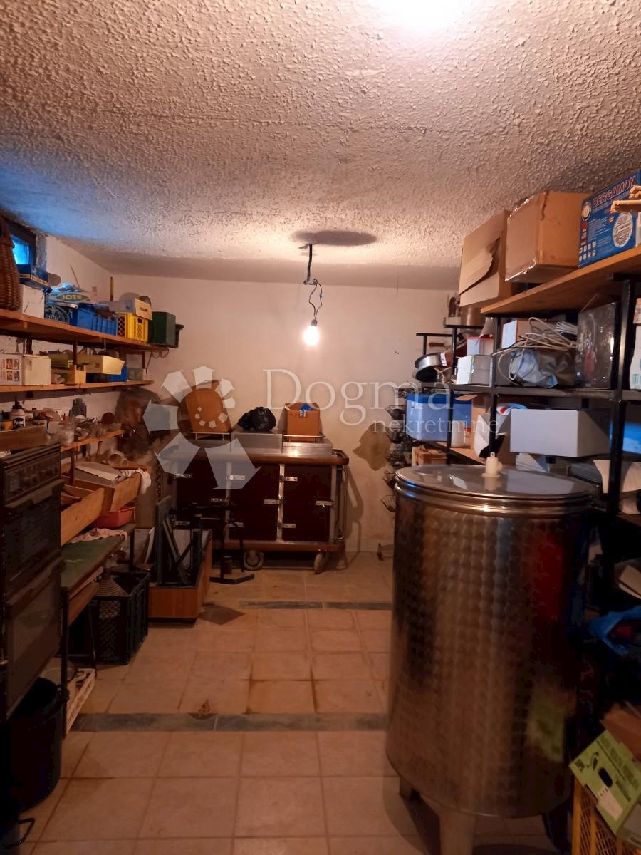 Lokal użytkowy Na sprzedaż - VARAŽDINSKA  IVANEC 