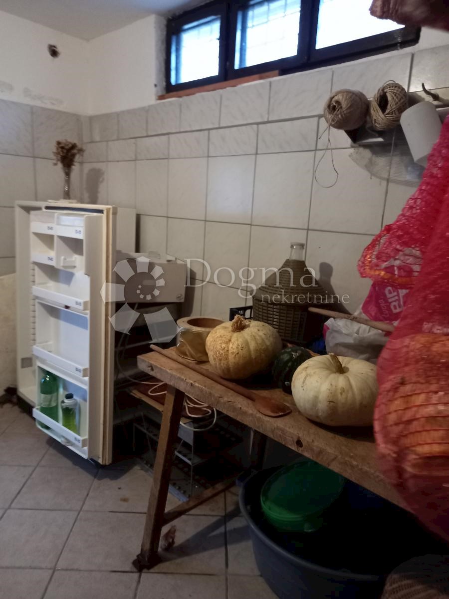 Lokal użytkowy Na sprzedaż - VARAŽDINSKA  IVANEC 