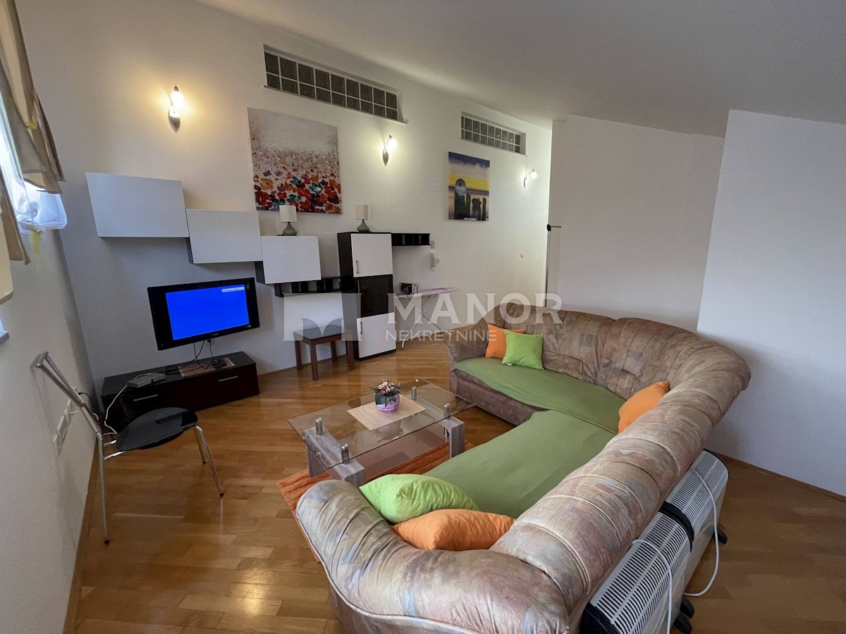 Flat For rent - PRIMORSKO-GORANSKA  RIJEKA 