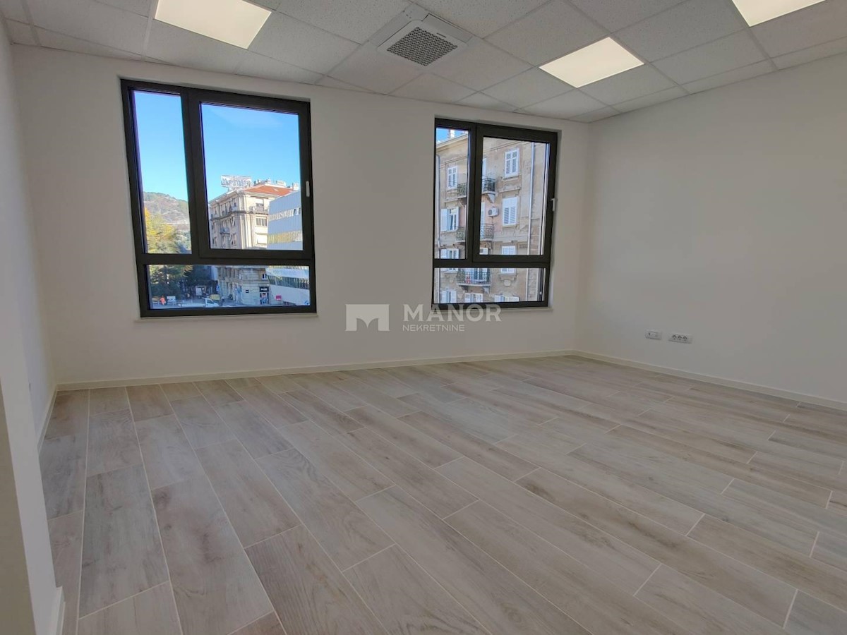 Business premises For rent - PRIMORSKO-GORANSKA  RIJEKA 