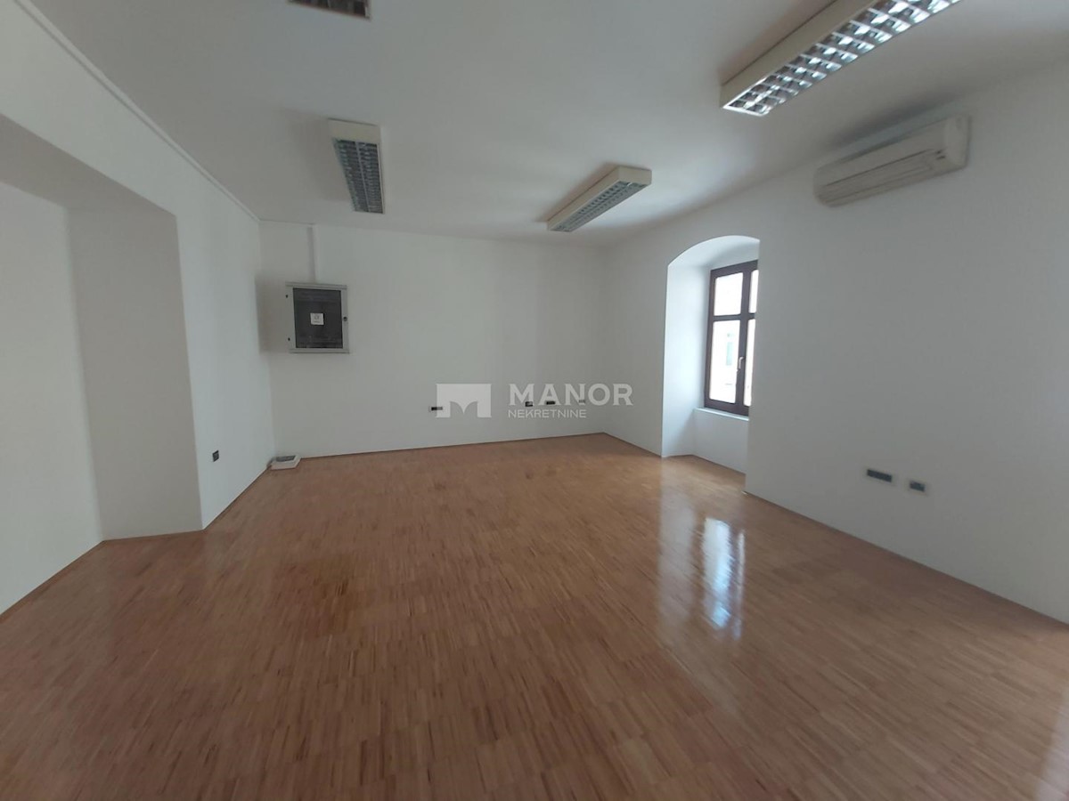 Business premises For rent - PRIMORSKO-GORANSKA  RIJEKA 