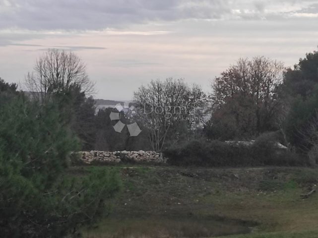 Terrain à vendre 1508 m² – Premantura