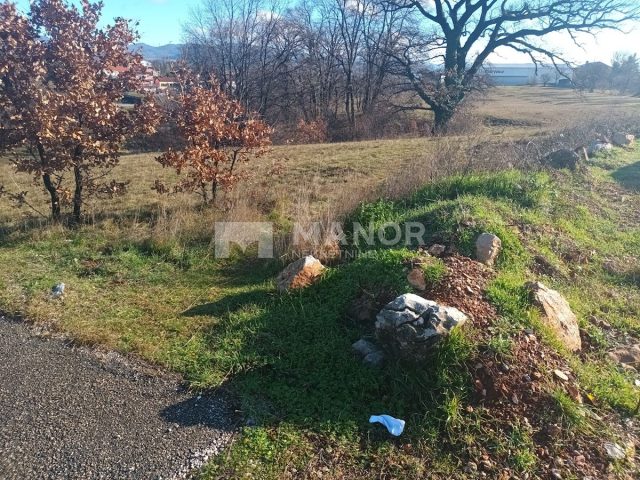 Grundstück zu verkaufen 3200 m² – Kukuljanovo